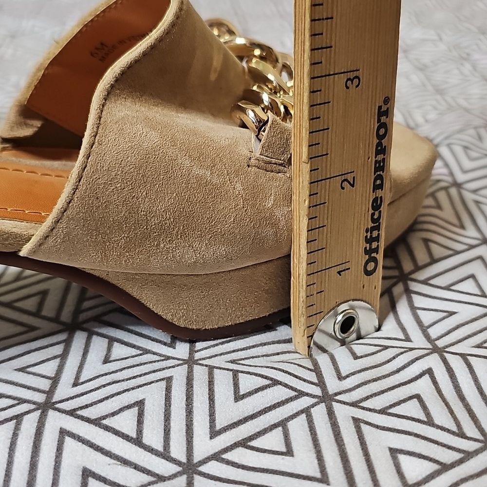 Lisa Vicky 6 Platform Slide Tan Suede Block Heel Mules Sandal Chunky Gold Chain - Picture 10 of 10